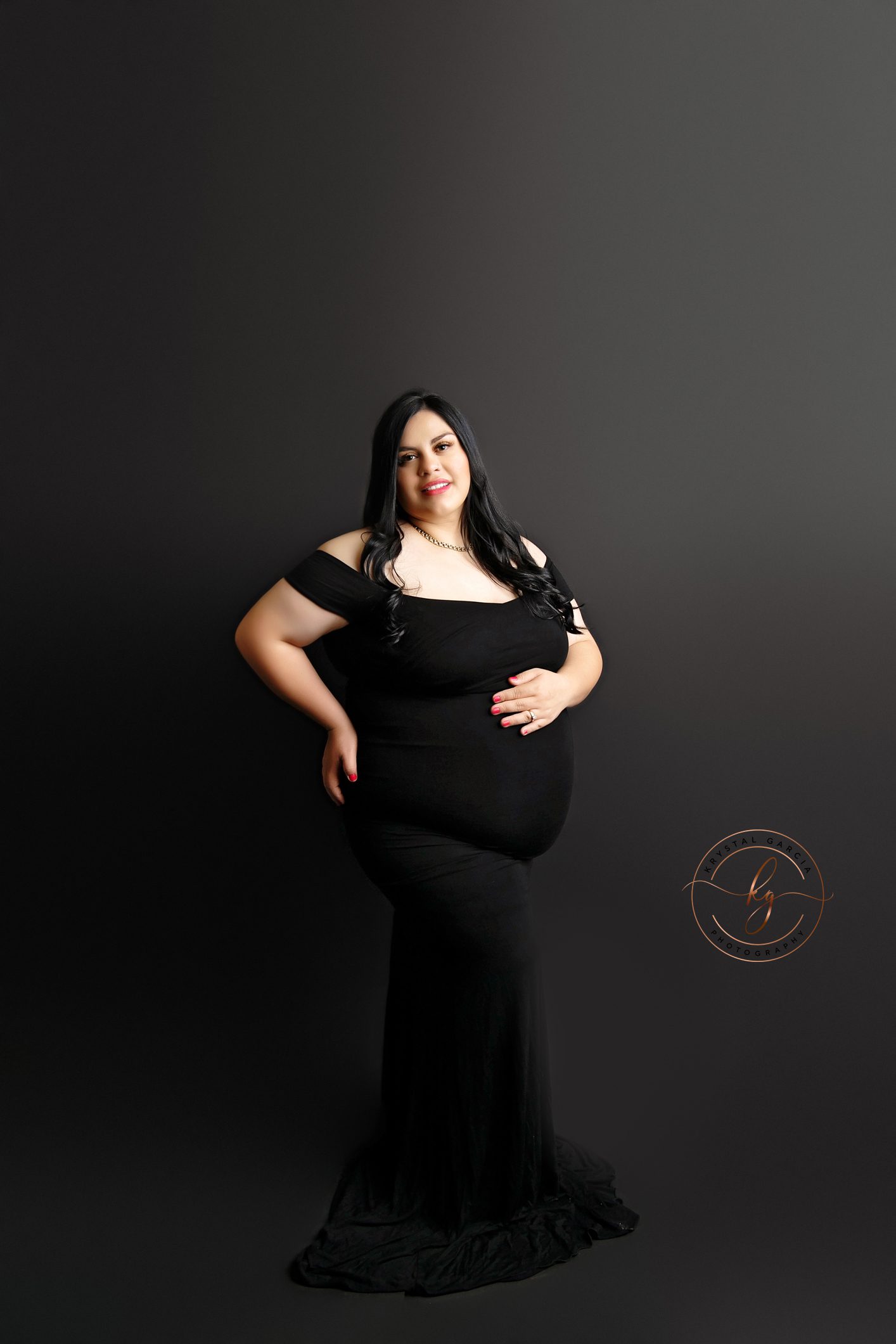 Studio Maternity Photographer | Krystal Garcia Photography | San Antonio Photographer