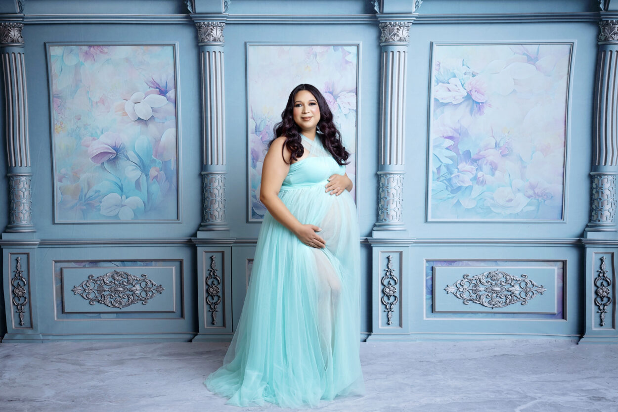 Maternity Photographer San Antonio.