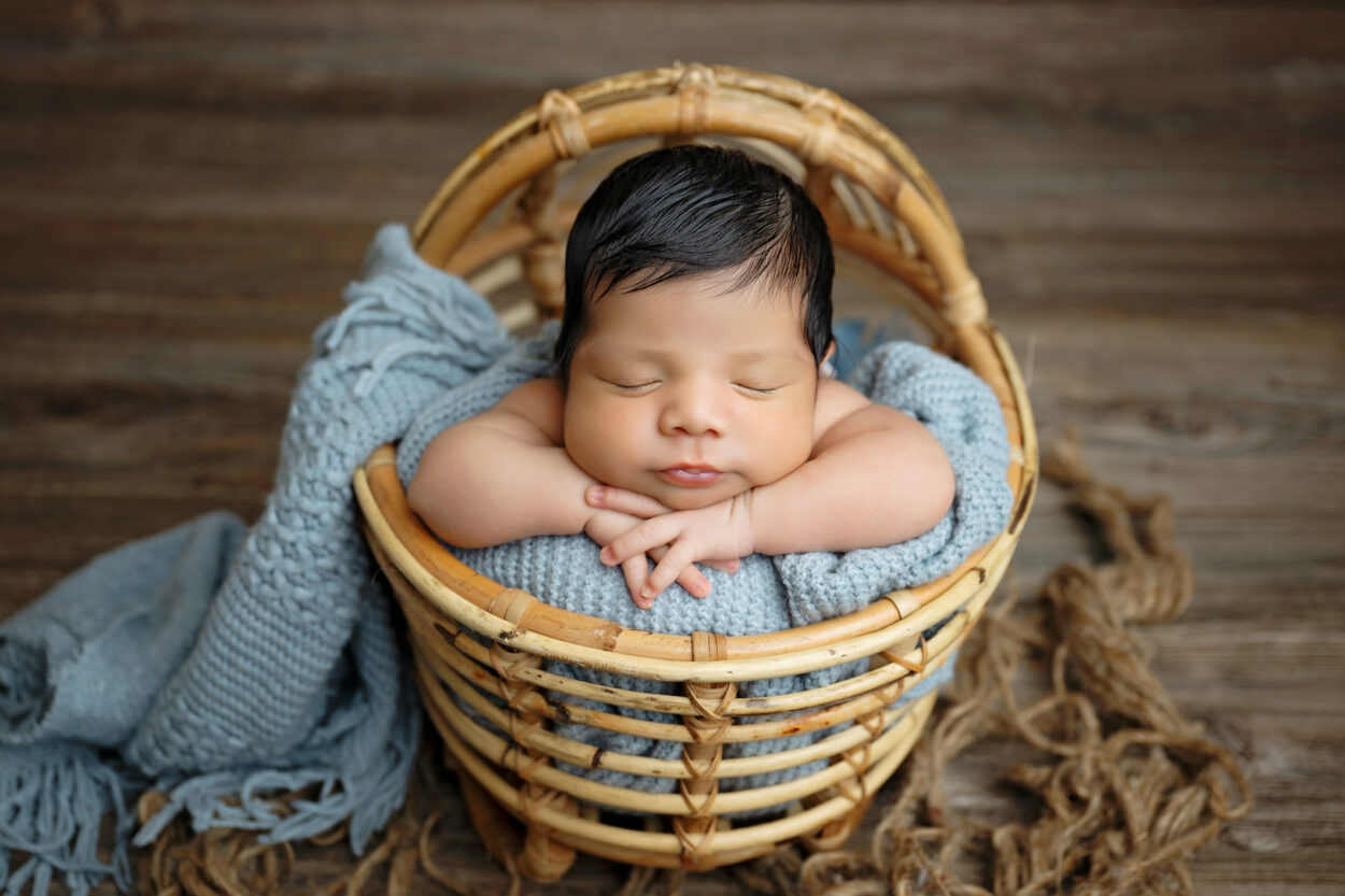 newborn photo session san antonio pose