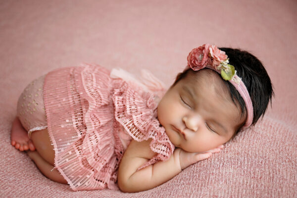 maternity newborn photographer san antonio