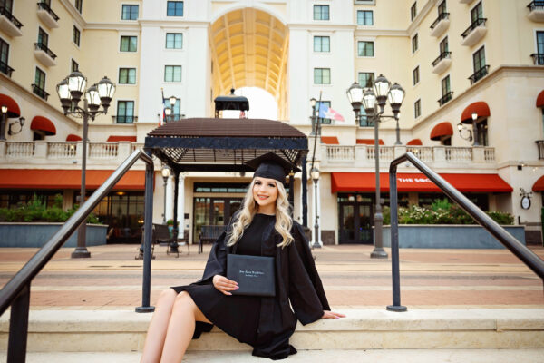 helotes Senior photographer