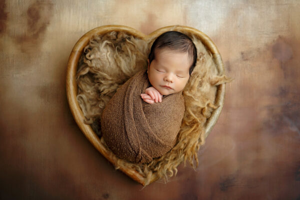 lifestyle newborn photographer san antonio