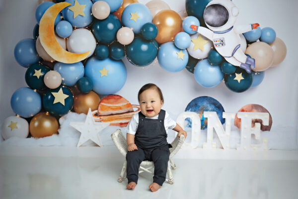 san antonio cake smash photographer boy backdrop