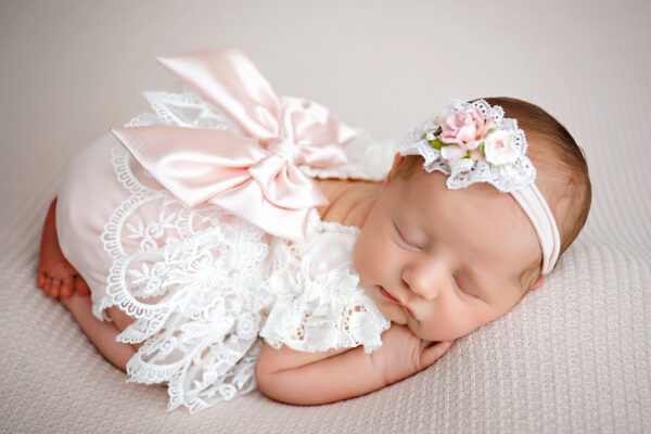 san antonio photographer, Krystal Garcia Photography, San antonio maternity photographer, antonio newborn photographer, antonio baby photographer, newborn photographer san antonio, maternity photographer san antonio texas, studio newborn photographer san antonio