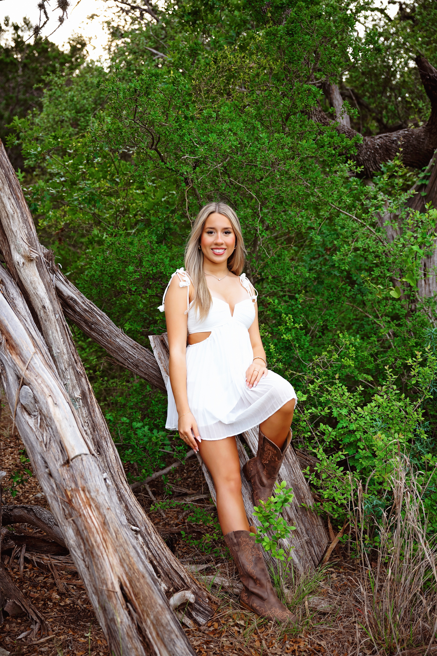 Senoir Photographer San ANtonio, san antonio senior photographer, krystal garcia photography, graduation photographer san antonio, san antonio graduation photographer