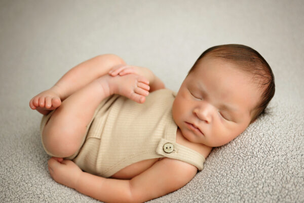 san antonio photographer, Krystal Garcia Photography, San antonio maternity photographer, antonio newborn photographer, antonio baby photographer, newborn photographer san antonio, maternity photographer san antonio texas, studio newborn photographer san antonio